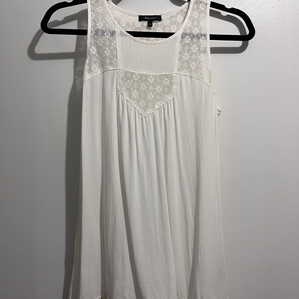 RW&CO Ivory Sleeveless Top with Lace Accents